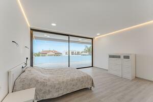 4 Bedroom Villa - El Madroñal (15)