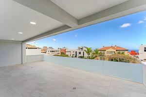 4 Bedroom Villa - El Madroñal (19)