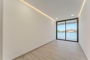 4 Bedroom Villa - El Madroñal (25)