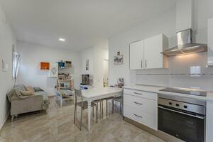 6 Bedroom House - Puerto de Santiago (4)