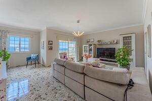 6 Bedroom House - Puerto de Santiago (15)