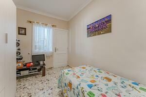 6 Bedroom House - Puerto de Santiago (19)