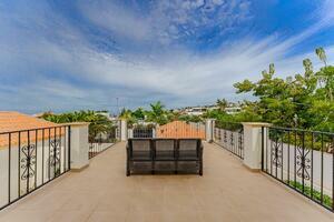 5 Bedroom Villa -  La Caleta — photo 17 of 43