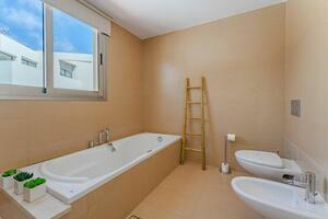 4 Bedroom Villa -  La Caleta (6)