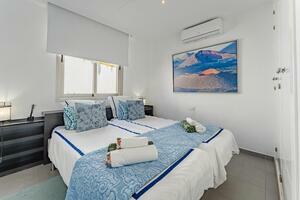 4 Bedroom Villa -  La Caleta (12)