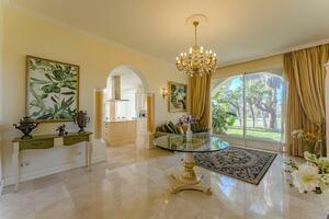 Villa de 6 dormitorios - La Caleta (16)