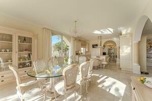 Villa de 6 dormitorios - La Caleta (9)