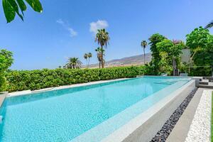 5 Bedroom Villa - La Caleta (4)