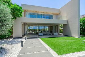 5 Bedroom Villa - La Caleta (12)