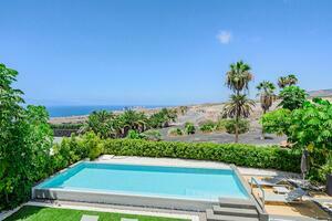 5 Bedroom Villa - La Caleta (42)