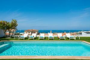 Villa di 6 Camere - El Madroñal (1)