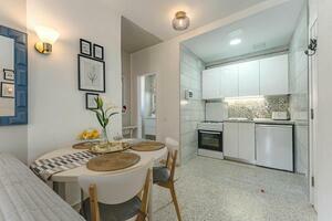 Seafront 1 Bedroom Apartment - Los Cristianos - Costamar — photo 8 of 25