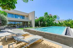 5 Bedroom Villa - La Caleta (10)