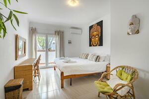 6 Bedroom Villa - San Eugenio Alto (11)