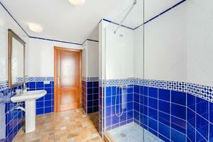 Seafront 6 Bedroom Villa - Playa de Las Américas (24)