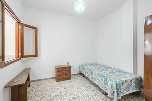 Edificio di 5 Camere - Armeñime (10)