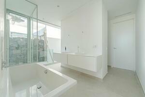 Luxus 6-Zimmer-Villa - San Eugenio Alto (17)