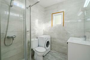 5 Bedroom House - Buzanada (5)