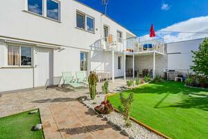 5 Bedroom House - Buzanada (7)