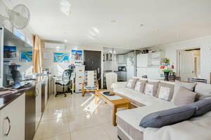 5 Bedroom House - Buzanada (13)