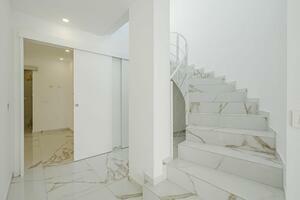 Luxus 3-Zimmer-Villa - San Eugenio Alto (12)