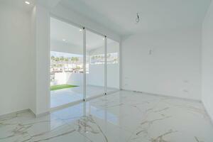 Luxus 3-Zimmer-Villa - San Eugenio Alto (14)