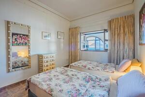 Casa de 4 dormitorios - El Médano (7)