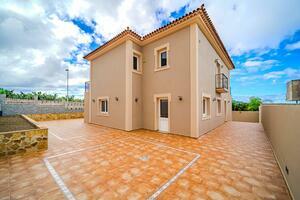 5 Bedroom Villa - Garachico (4)