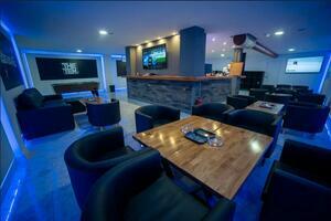 Business -  Bahía del Duque (3)