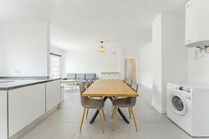 4 Bedroom Apartment - Alcalá (8)