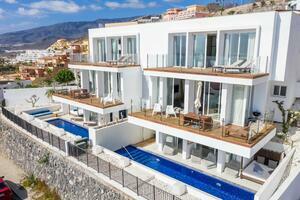 3 Bedroom Villa - San Eugenio Alto — photo 24 of 25