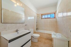 6 Bedroom Villa - La Laguna (12)