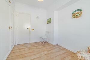 6 Bedroom Villa - La Laguna (17)