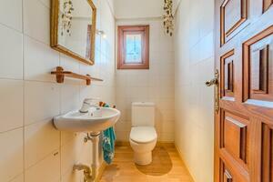 6 Bedroom Villa - La Laguna (19)