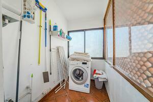 6 Bedroom Villa - La Laguna (29)