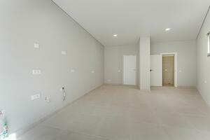 17 Bedroom Building - Callao Salvaje (12)