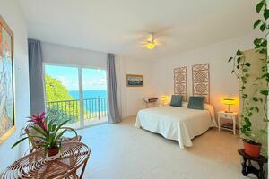 Seafront 6 Bedroom Estate - Buenavista del Norte (36)