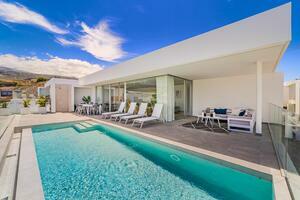 3 Bedroom Villa - Callao Salvaje (5)