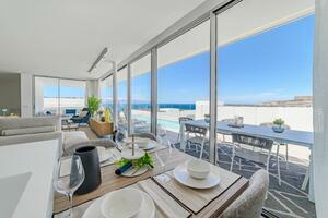 3 Bedroom Villa - Callao Salvaje (11)