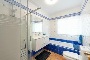 8 Bedroom Villa - Golf del Sur (11)