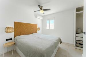 5 Bedroom Villa - San Eugenio Alto (20)