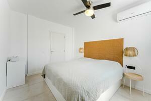 5 Bedroom Villa - San Eugenio Alto (22)