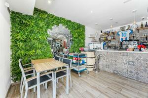 Business - Torviscas Bajo (9)