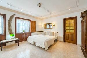 Business - Playa San Juan (28)