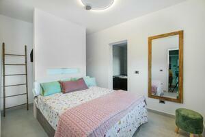 4 Bedroom House - Las Rosas — photo 7 of 25
