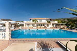 11 Bedroom Villa - Armeñime (0)