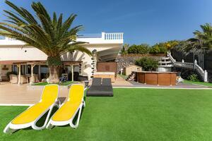 11 Bedroom Villa - Armeñime (34)