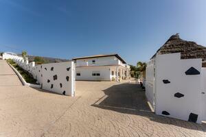 11 Bedroom Villa - Armeñime (39)