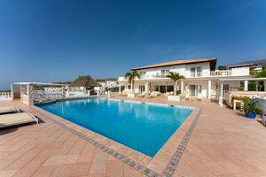 11 Bedroom Villa - Armeñime (44)