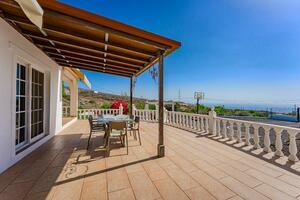 5 Bedroom House - Piedra Hincada (5)